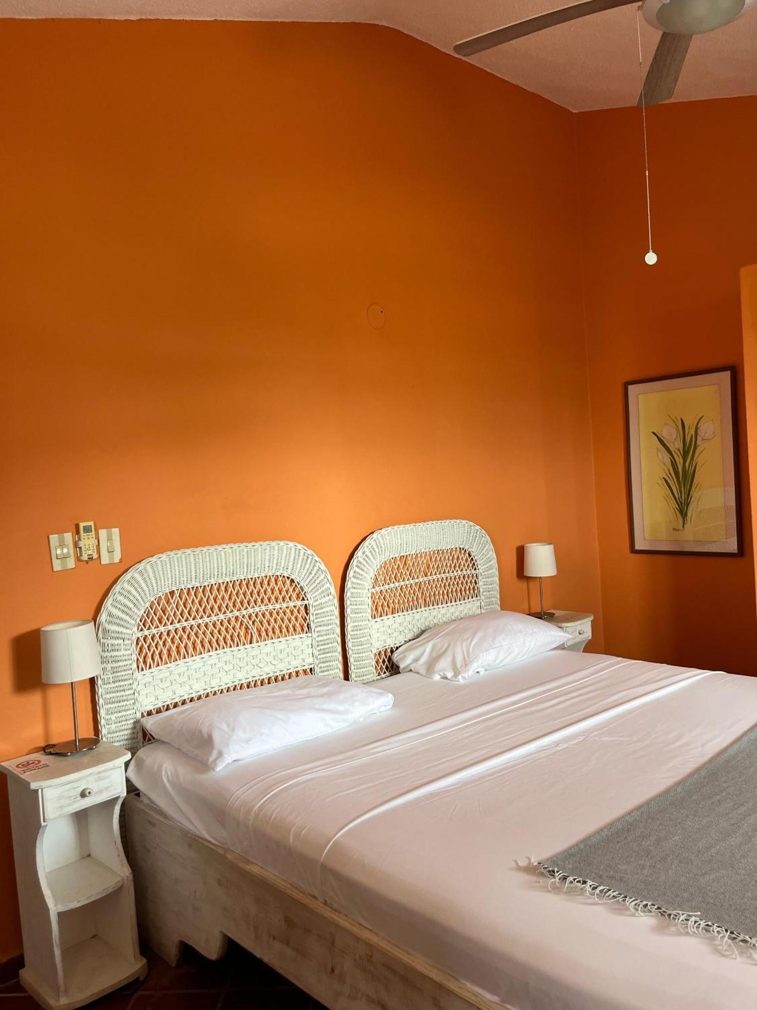 Playa Blanca Bed And Breakfast บายาฮิเบ ภายนอก รูปภาพ